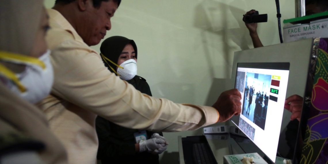 180 Ribu Masker Pemprov Bagikan Untuk Masyarakat Natuna