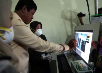 180 Ribu Masker Pemprov Bagikan Untuk Masyarakat Natuna