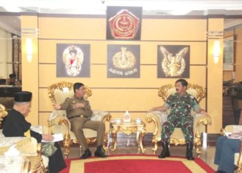 Panglima TNI Siap Menerima Gelar Adat