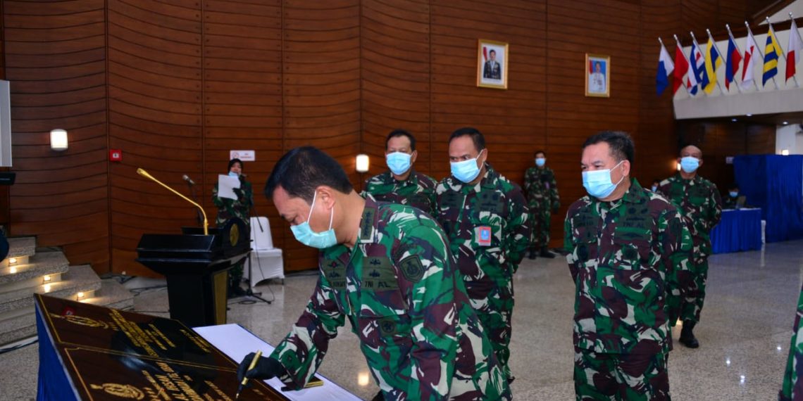 Kasal Resmikan Masjid AL-Ihsan Komplek Satuan Koarmada I Tanjung Uban