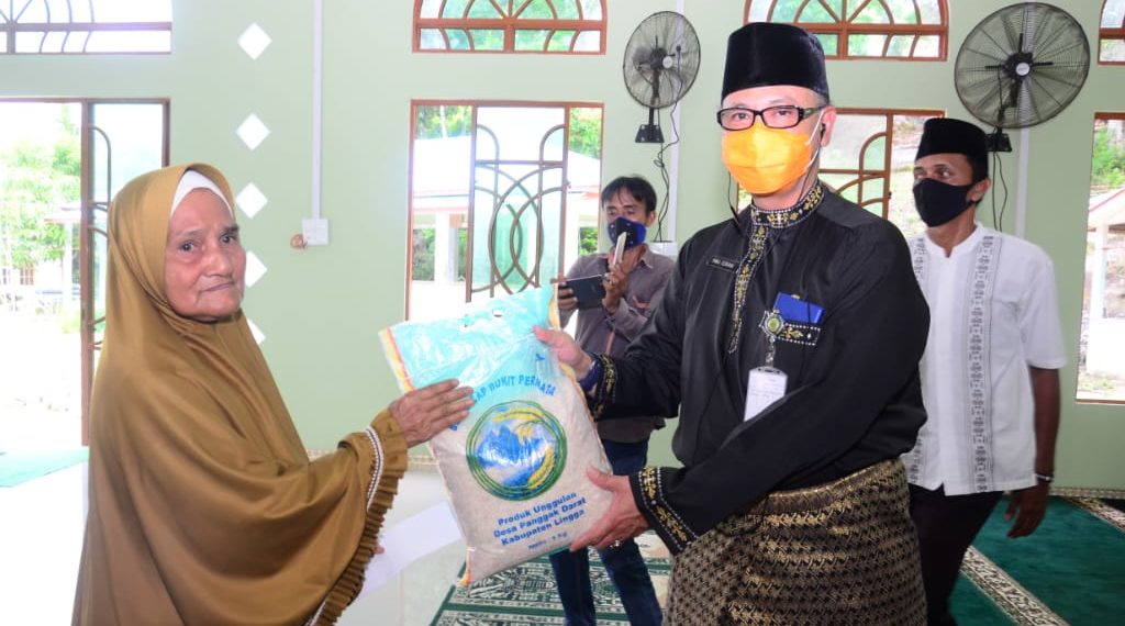 Sekda dan Asisten 1 Gelar Safari Ramadhan Ke Desa Tanjung Kelit