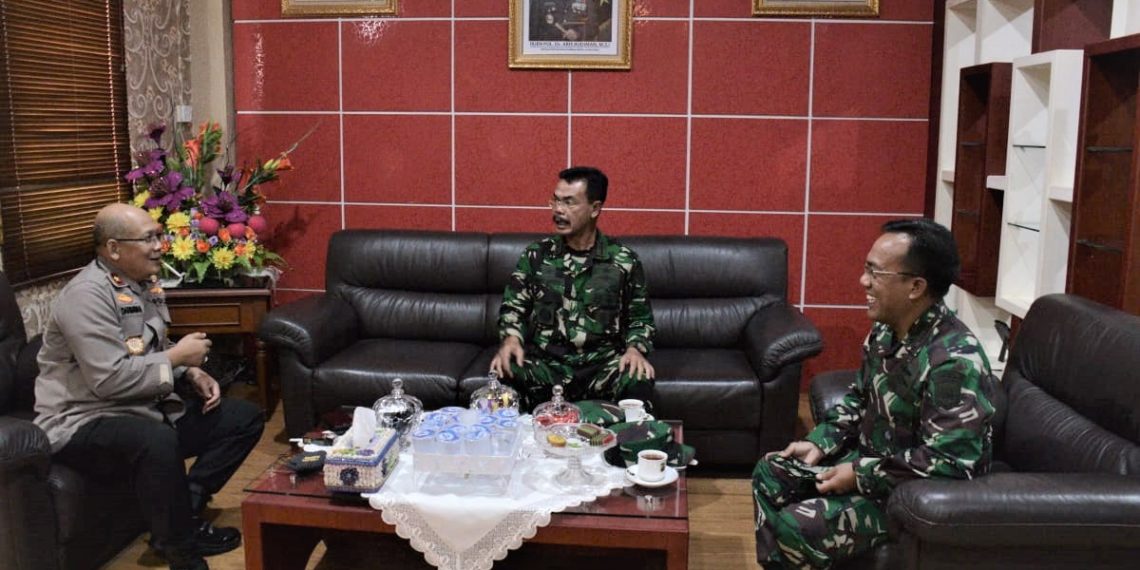 Danlantamal IV Kunjungi Kapolda Kepri dan Walikota Batam
