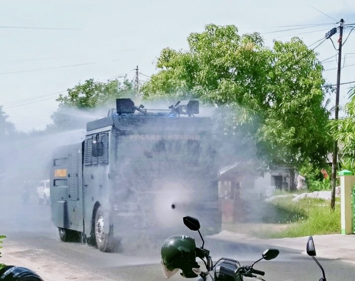 Tim Covid-19 Natuna Kembali Semprot Jalan dan Rumah Ibadah di Seputaran Ranai