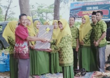 29 Siswa/I SDN 005 Sepempang Diserahkan Kembali Pada Orang Tuanya