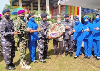 Kasal Resmi Menjadi Warga Kehormatan Korps Marinir