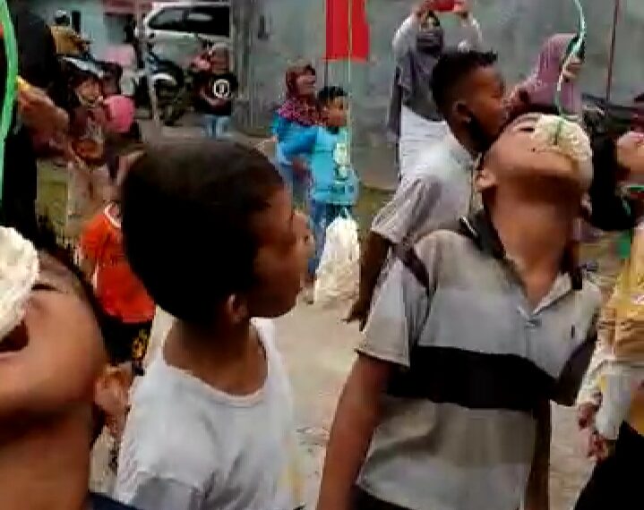 Warga RT.02 Air Batu Rayakan HUT RI ke-75 Dengan Berbagai Perlombaan