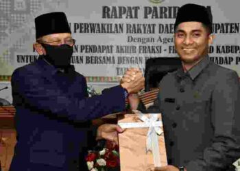 Bupati Hamid Rizal Hadiri Paripurna Pengesahan APBD-P Tahun 2020