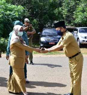 Wakil Ketua DPRD dan Wabup Natuna Kunjungi Warga Batubi
