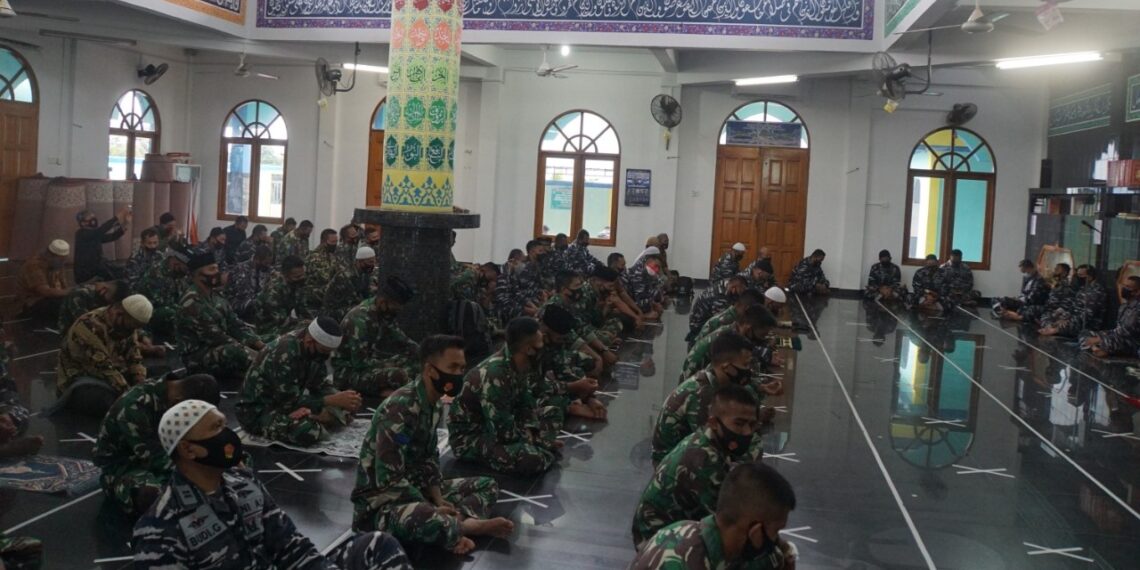 Jelang Hut Ke-75 Ri Lantamal IV Ikuti Sholat Jum’at Berjamaah, Dzikir & Doa Bersama “ Muslim”