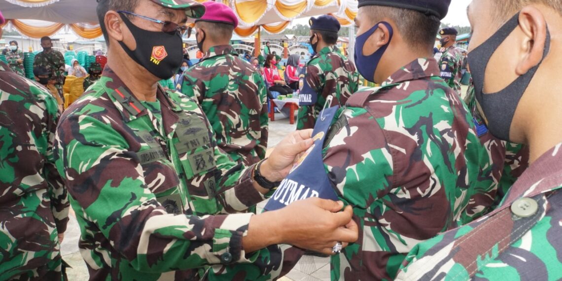 Danlantamal Iv Canangkan Kampung Bahari Nusantara Sekaligus Kukuhkan Babinpotmar Lantamal IV