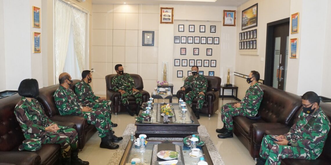 Danlantamal IV Terima Kunjungan Kerja Kadiskesal
