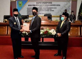 Bupati Hamid Rizal Serahkan Lima Ranperda Kepada DPRD Natuna Untuk Disahkan Menjadi Perda Kab Natuna Tahun 2020