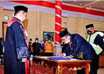 Daeng Amhar Resmi Dilantik Sebagai Ketua DPRD Natuna