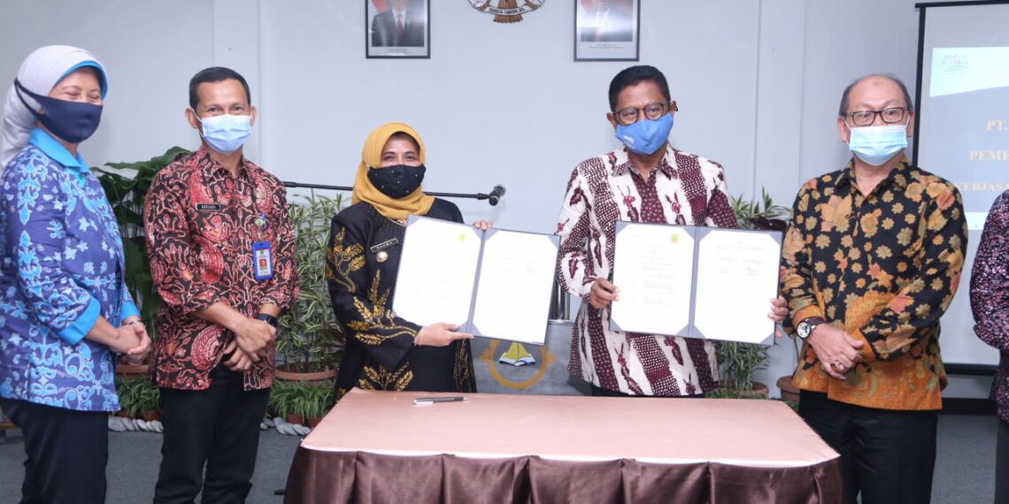 Pemko Tanjungpinang Berikan Beasiswa 10 Anak Kuliah PBC