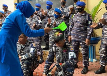 POM Lantamal Iv Gelar Tradisi Kenaikan Pangkat Prajuritnya