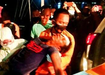 Akibat Pancing Ikan Melawan, Warga Natuna Harus Dilarikan ke Rumah Sakit