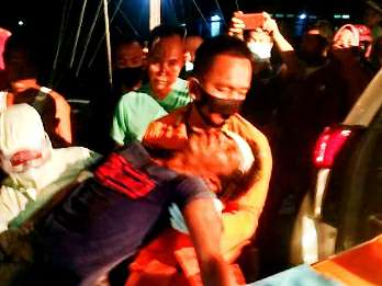 Akibat Pancing Ikan Melawan, Warga Natuna Harus Dilarikan ke Rumah Sakit