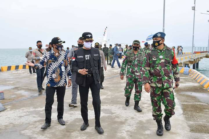 Bupati Natuna serta Danlanud RSA Tinjau Landasan Ex Jepang di Kecamatan Subi