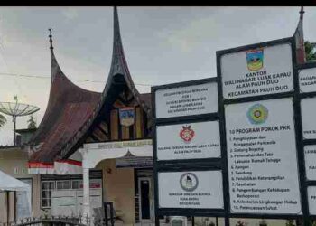 Guna Kelancaran Komunikasi Antar Jorong di Solsel PT. Supreme Energi Berikan 4 Alat Komunikasi