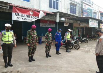 Personel Polres Tanjungpinang Tetap  Pengamanan Gudang Logistik Kpu Kota Tanjungpinang