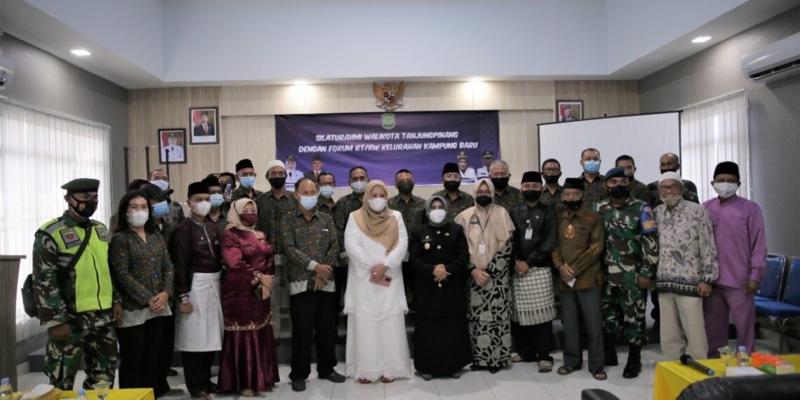 Forum Silaturahmi RT/RW dikelurahan Kampung Baru dihadiri Walikota dan Wakil Gubernur