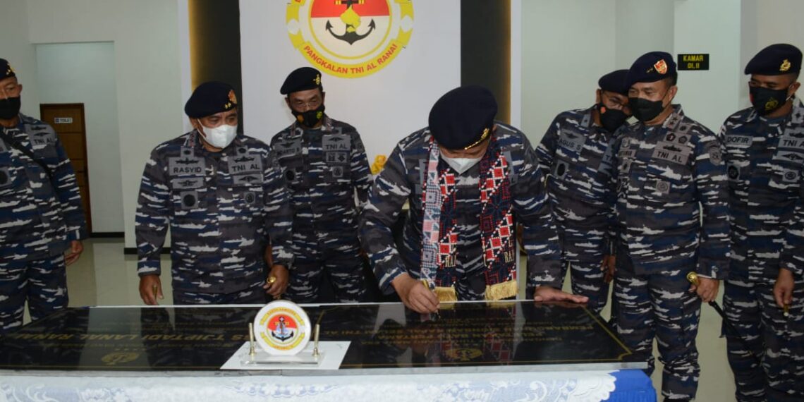 Danlantamal IV Hadiri Acara Penandatanganan Prasasti Pembangunan Sionban Kapal Selam