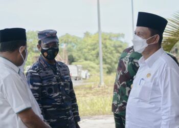 Danlantamal IV Sambut Kedatangan Menteri PPN Ri di Bandara RHF Tanjungpinang