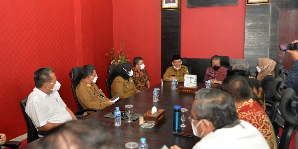 Silaturahmi Gubernur Kepri ke DPRD Bangun Sinergi Untuk Memacu Pembangunan Kepri