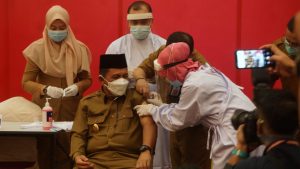 Vaksinasi Sasaran II Dimulai, Gubernur Ansar Sebut Target 265.229 Warga Kepri Divaksinasi