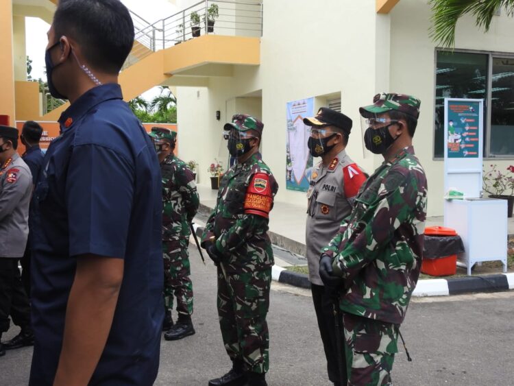 Danlantamal IV Sambut Presiden Ri Di Bandara RHF Tanjungpinang