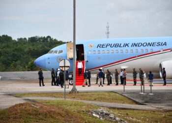 Danlantamal IV Sambut Presiden Ri Di Bandara RHF Tanjungpinang