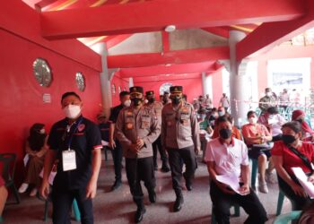 Kapolda Kepri Tinjau Langsung Pelaksanaan Program “Nasi Kapau” Di Kota Batam