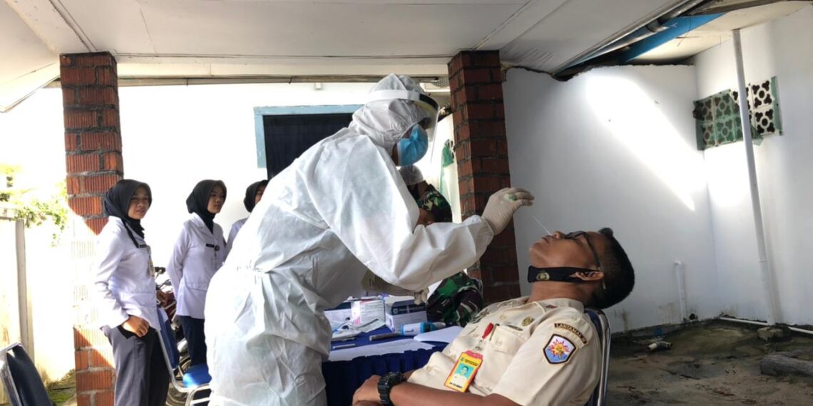Upaya Cegah Penyebaran Covid-19 Lanal Tbk Lakukan Tes Rapid Swab Antigen