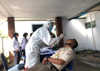 Upaya Cegah Penyebaran Covid-19 Lanal Tbk Lakukan Tes Rapid Swab Antigen