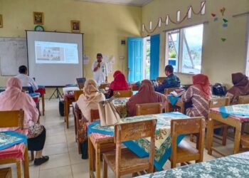  Tingkatkan Mutu Guru Matematika, MTsN Padang Panjang Gelar Sosialisasi & Demo ALEF