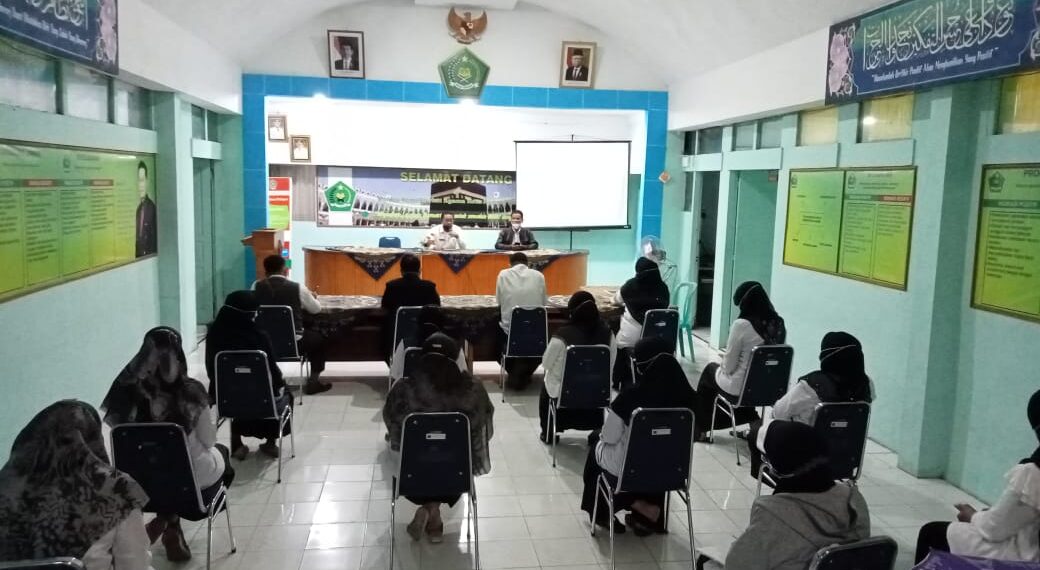 Kakankemenag Padang Panjang Gelar Rapat Sikapi SE Walikota PPKM Darurat