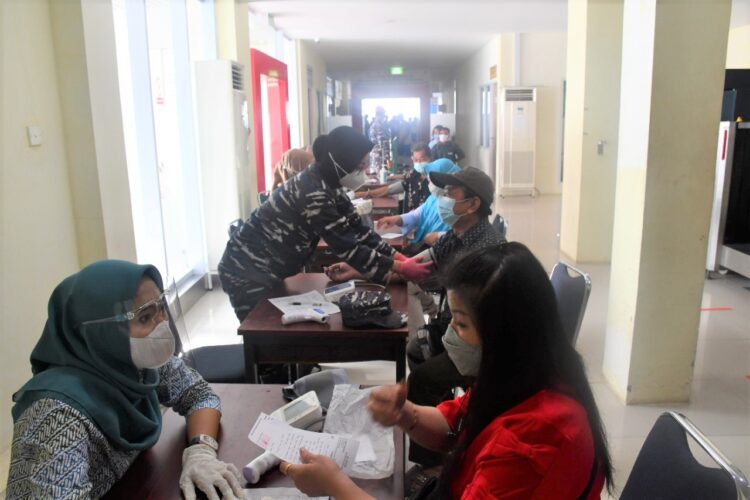 TNI AL Kembali Gelar Serbuan Vaksin Covid-19 Tahap II Di Pelabuhan Sri Bintan Pura Tanjungpinang