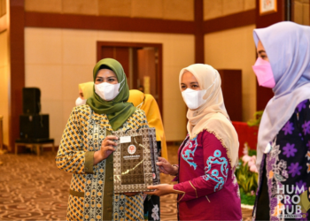 Bangun Ekonomi dengan Kebangkitan UMKM dan IKM