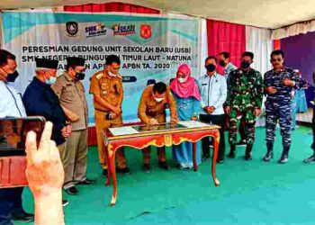 Ketua Beserta Anggota DPRD Natuna Ikut Dampingi Gubernur Resmikan Gedung SMK BTL