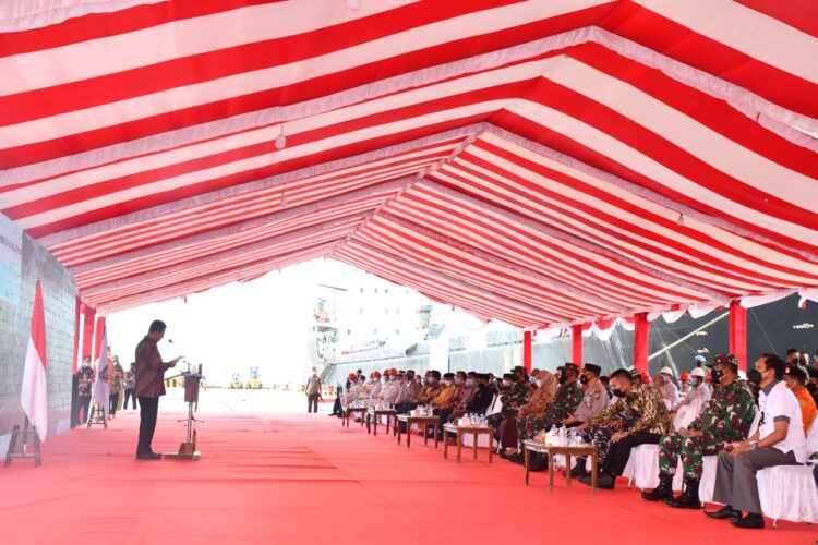 Wadanlantamal IV  Saksikan Pelepasan Ekspor Perdana Vessel Muatan Alumina