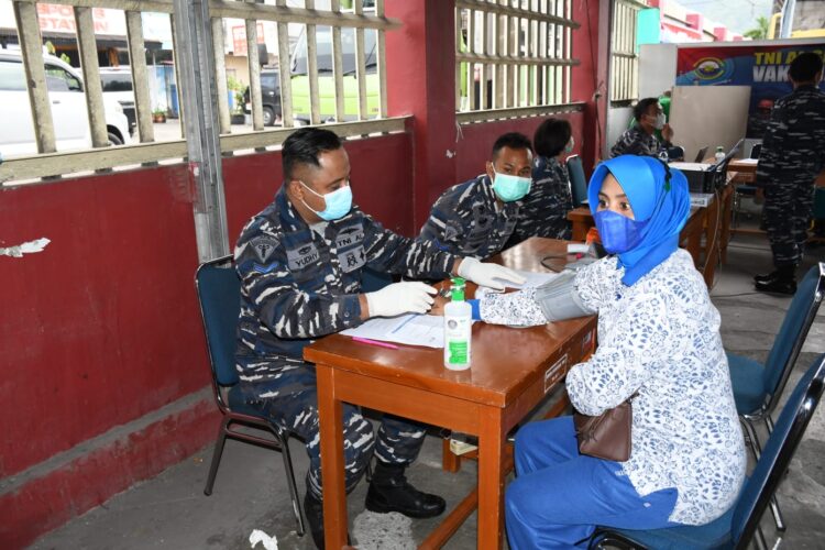 Terminal Kapal Mentawai Fast, Di Jadikan Lokasi Serbuan Vaksinasi Oleh TNI AL Lantamal II Padang
