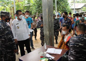 Gubernur Kepri Tinjau Vaksinasi Yang Dilaksanakan Lantamal IV Tanjungpinang