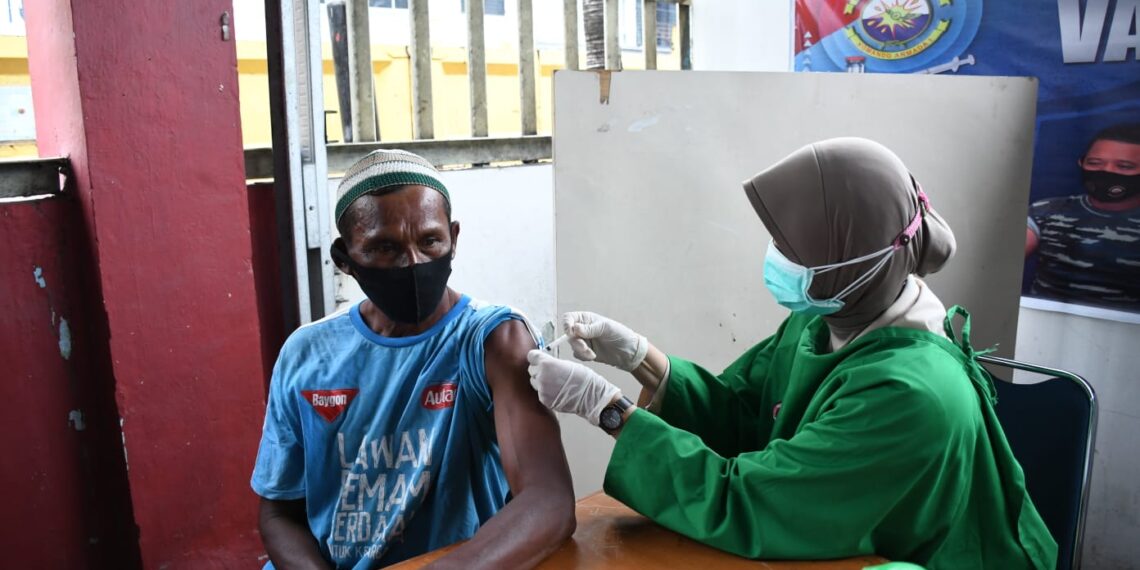 Terminal Kapal Mentawai Fast, Di Jadikan Lokasi Serbuan Vaksinasi Oleh TNI AL Lantamal II Padang