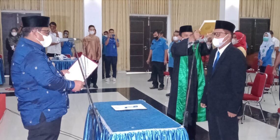 Suharti Bur SE MM Lantik Aminudin Sebagai Direktur PDAM Padang Pariaman Periode 2021–2026