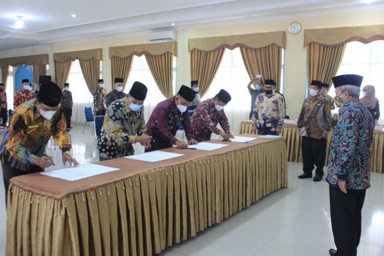 Sejumlah Kepala Jabatan Dimutasi, Sekjen Kemenag RI Lantik Syafrizal Jadi Kakankemenag Padang Pariaman