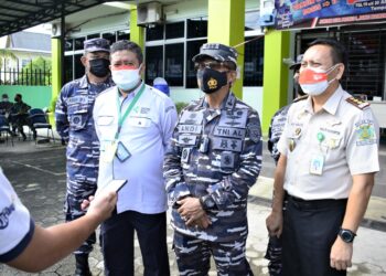Tidak Kenal Lelah, TNI AL Lantamal IV Terus Lakukan Serbuan Vaksin Covid-19 Masyarakat Maritim