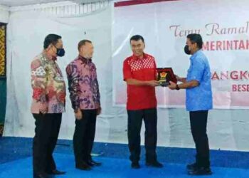 Bupati Natuna: Pemda Dukung TNI Dalam Pengamanan Laut Natuna