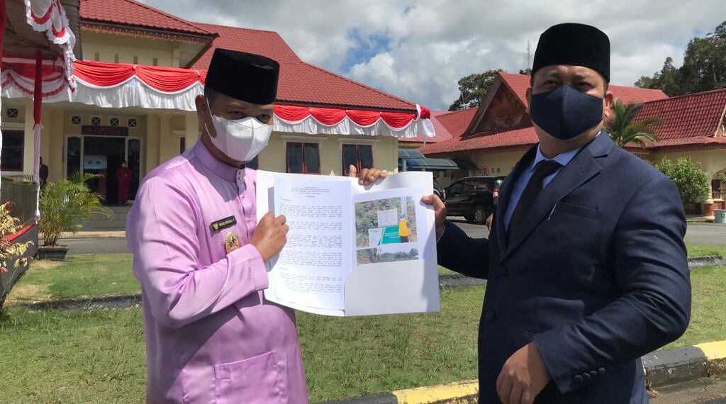Wabup Pantau Pengerjaan proyek jalan Tanjung Bungsu Temuannya Dilaporkan Ke Bupati