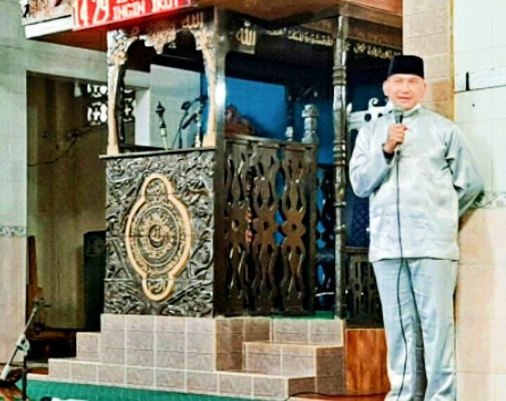 Wabup Natuna : Uang Infaq Mesjid Boleh Digunakan Untuk Membantu Siswa Yang Tidak Mampu Bayar Uang Kuliah