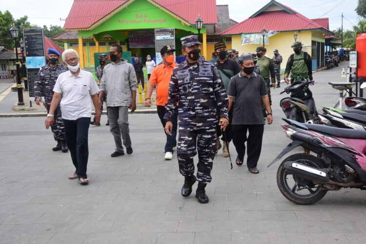 Baksos Dipulau Penyengat Korps Marinir Jelang HUT nya ke 76 Sebagai Ladang Amal Baginya Kelaq
